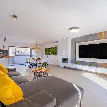 Incanto Пьешчана-Увала